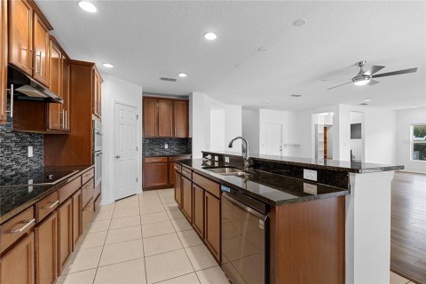Villa ou maison à vendre à Clermont, Floride: 4 chambres, 265.14 m2 № 2092442 - photo 9