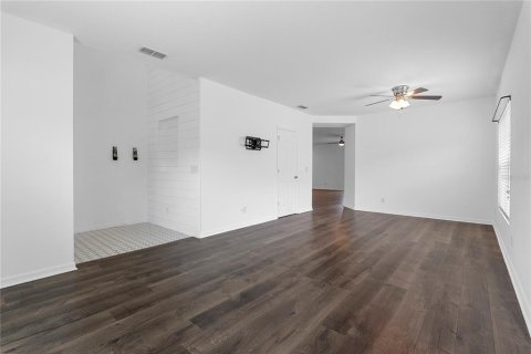 Villa ou maison à vendre à Clermont, Floride: 4 chambres, 265.14 m2 № 2092442 - photo 6