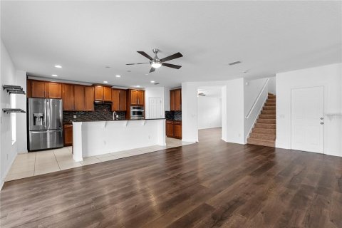 Villa ou maison à vendre à Clermont, Floride: 4 chambres, 265.14 m2 № 2092442 - photo 2