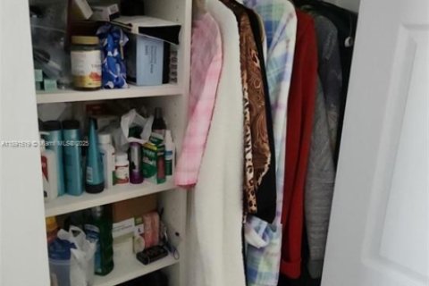 Copropriété à vendre à Hallandale Beach, Floride: 1 chambre, 80.82 m2 № 1947202 - photo 22