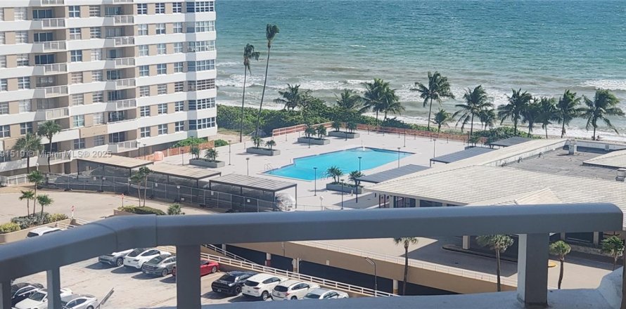 Condo à Hallandale Beach, Floride, 1 chambre № 1947202
