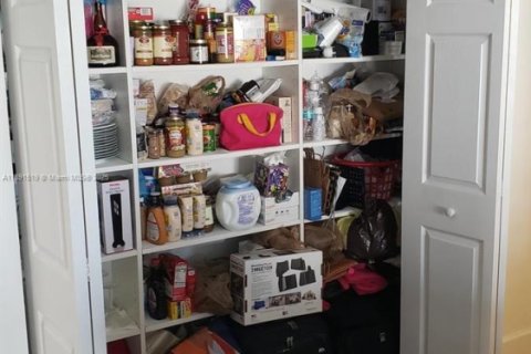 Copropriété à vendre à Hallandale Beach, Floride: 1 chambre, 80.82 m2 № 1947202 - photo 19