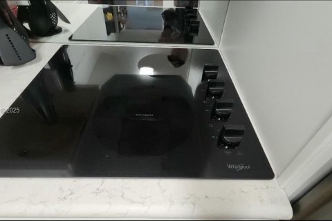 Copropriété à vendre à Hallandale Beach, Floride: 1 chambre, 80.82 m2 № 1947202 - photo 10