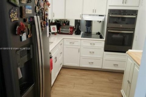 Copropriété à vendre à Hallandale Beach, Floride: 1 chambre, 80.82 m2 № 1947202 - photo 9