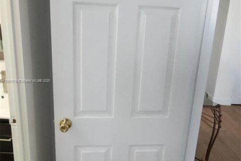 Copropriété à vendre à Hallandale Beach, Floride: 1 chambre, 80.82 m2 № 1947202 - photo 29
