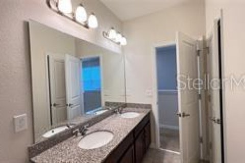 Villa ou maison à louer à Windermere, Floride: 4 chambres, 206.34 m2 № 2378285 - photo 19