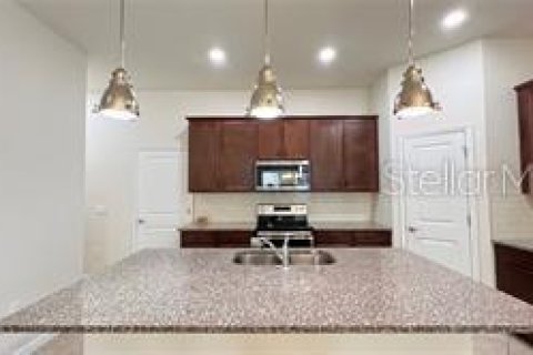 Villa ou maison à louer à Windermere, Floride: 4 chambres, 206.34 m2 № 2378285 - photo 10