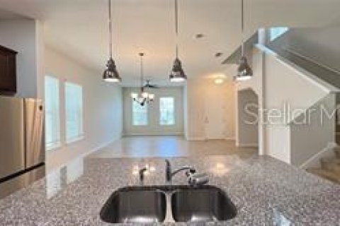 Villa ou maison à louer à Windermere, Floride: 4 chambres, 206.34 m2 № 2378285 - photo 12