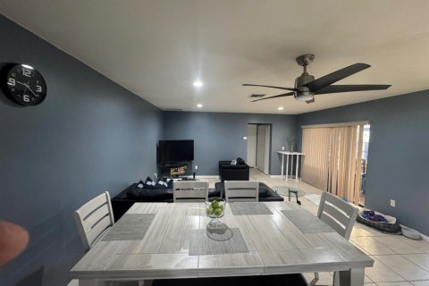 Apartment in Hypoluxo, Florida 2 bedrooms, 115.48 sq.m. № 2180260 - photo 5