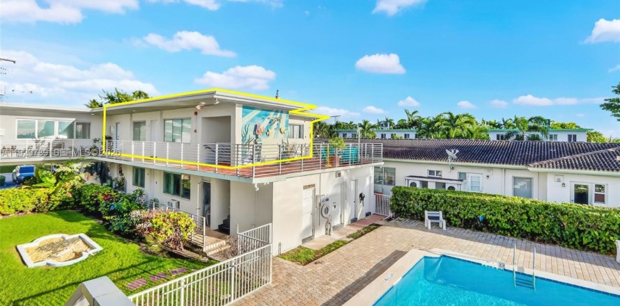 Condominio en Miami Beach, Florida, 1 dormitorio  № 1996200