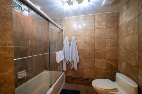 Condo in Miami, Florida  № 1814875 - photo 22