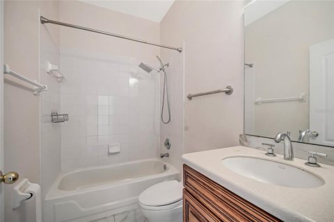 House in Orlando, Florida 4 bedrooms, 237.92 sq.m. № 2394231 - photo 25
