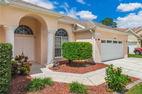 House in Orlando, Florida 4 bedrooms, 237.92 sq.m. № 2394231 - photo 3