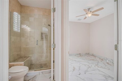 House in Orlando, Florida 4 bedrooms, 237.92 sq.m. № 2394231 - photo 24