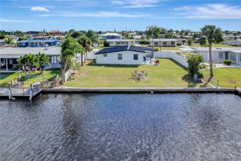 Casa en alquiler en Port Charlotte, Florida, 3 dormitorios, 116.13 m2 № 1787857 - foto 4