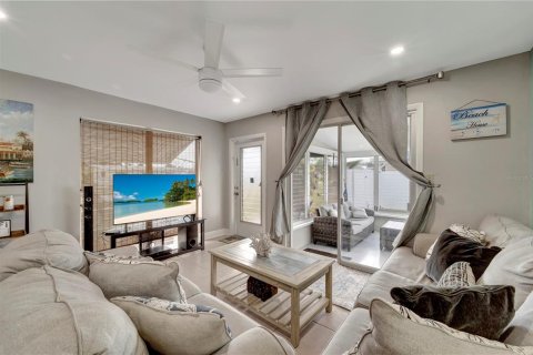 Casa en alquiler en Port Charlotte, Florida, 3 dormitorios, 116.13 m2 № 1787857 - foto 7