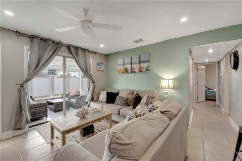 Casa en alquiler en Port Charlotte, Florida, 3 dormitorios, 116.13 m2 № 1787857 - foto 6