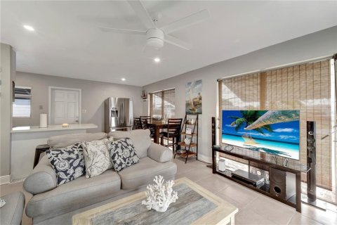 Casa en alquiler en Port Charlotte, Florida, 3 dormitorios, 116.13 m2 № 1787857 - foto 5
