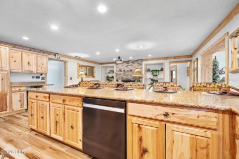 Villa ou maison à vendre à Daytona Beach, Floride: 3 chambres, 219.34 m2 № 2266496 - photo 8