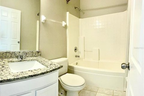 Villa ou maison à louer à Lake Mary, Floride: 3 chambres, 144 m2 № 2376819 - photo 7