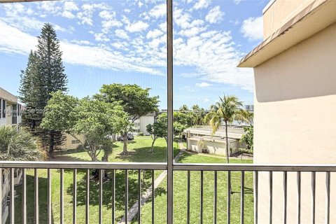 Купить кондоминиум в Майами, Флорида 1 спальня, 88.63м2, № 2012798 - фото 6