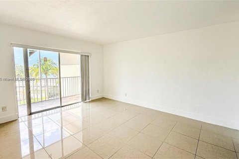 Купить кондоминиум в Майами, Флорида 1 спальня, 88.63м2, № 2012798 - фото 10