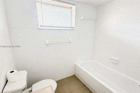 Купить кондоминиум в Майами, Флорида 1 спальня, 88.63м2, № 2012798 - фото 8