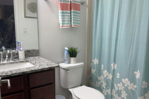 Townhouse in Homestead, Florida 3 bedrooms, 142.14 sq.m. № 2036029 - photo 10