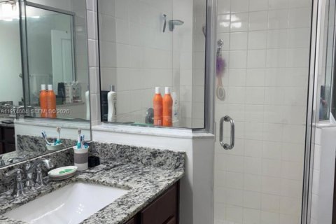 Townhouse in Homestead, Florida 3 bedrooms, 142.14 sq.m. № 2036029 - photo 11