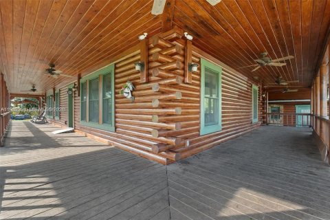 Casa en venta en South Bay, Florida, 3 dormitorios, 183.57 m2 № 2049827 - foto 3