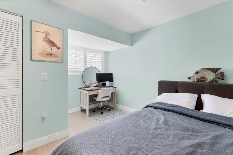 Townhouse in Tarpon Springs, Florida 2 bedrooms, 108.7 sq.m. № 1776947 - photo 29