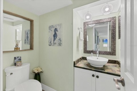 Townhouse in Tarpon Springs, Florida 2 bedrooms, 108.7 sq.m. № 1776947 - photo 19