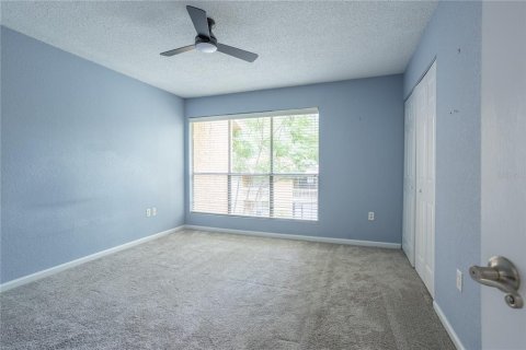 Condo in Gainesville, Florida, 1 bedroom  № 1250903 - photo 11