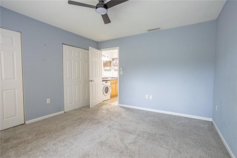 Condo in Gainesville, Florida, 1 bedroom  № 1250903 - photo 12