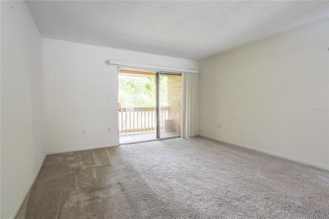 Condo in Gainesville, Florida, 1 bedroom  № 1250903 - photo 7