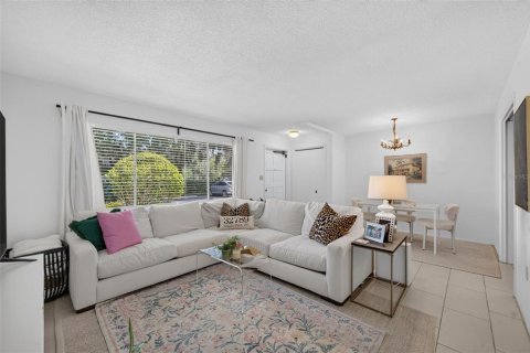 Condo in Winter Park, Florida, 1 bedroom  № 2156415 - photo 12