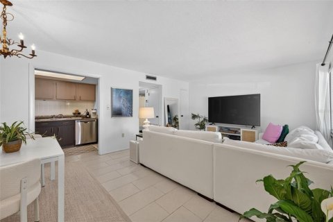 Condo in Winter Park, Florida, 1 bedroom  № 2156415 - photo 10