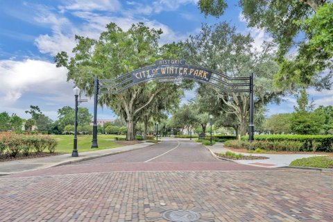 Condo in Winter Park, Florida, 1 bedroom  № 2156415 - photo 23