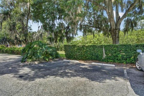 Condo in Winter Park, Florida, 1 bedroom  № 2156415 - photo 20