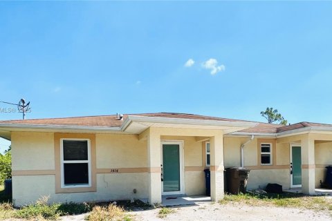 Propiedad comercial en Lehigh Acres, Florida № 2081516