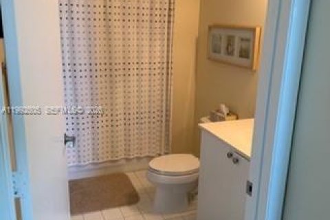 Copropriété à vendre à Fort Lauderdale, Floride: 3 chambres, 140.28 m2 № 2056037 - photo 13