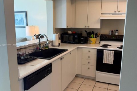 Copropriété à vendre à Fort Lauderdale, Floride: 3 chambres, 140.28 m2 № 2056037 - photo 12