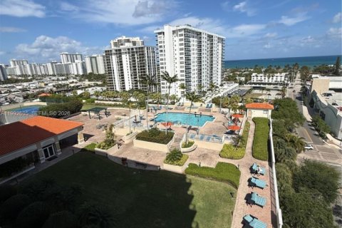 Copropriété à vendre à Fort Lauderdale, Floride: 3 chambres, 140.28 m2 № 2056037 - photo 27