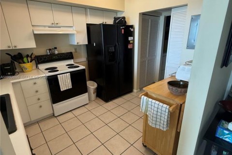 Copropriété à vendre à Fort Lauderdale, Floride: 3 chambres, 140.28 m2 № 2056037 - photo 11