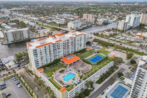 Copropriété à vendre à Fort Lauderdale, Floride: 3 chambres, 140.28 m2 № 2056037 - photo 6