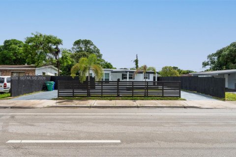 Villa ou maison à vendre à Fort Lauderdale, Floride: 3 chambres, 95.78 m2 № 2033311 - photo 14