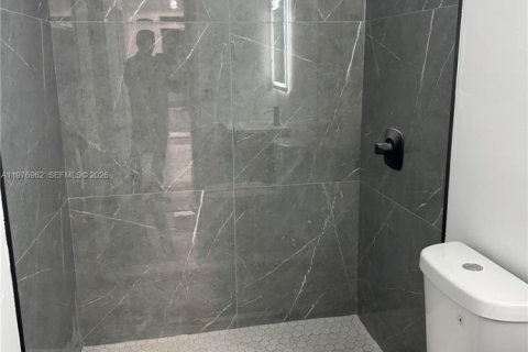 House in Miami Gardens, Florida 3 bedrooms, 130.53 sq.m. № 2043257 - photo 21