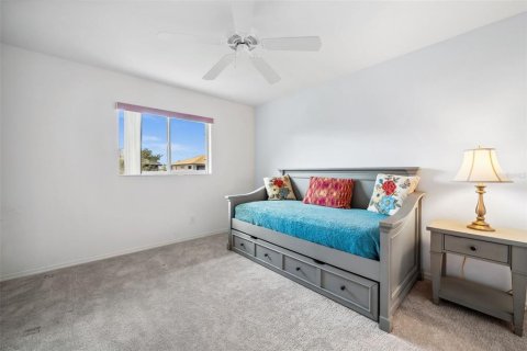 House in Cape Coral, Florida 3 bedrooms, 172.43 sq.m. № 1631587 - photo 28