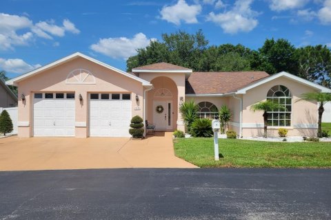 Casa en alquiler en New Port Richey, Florida, 3 dormitorios, 134.89 m2 № 1900626 - foto 1