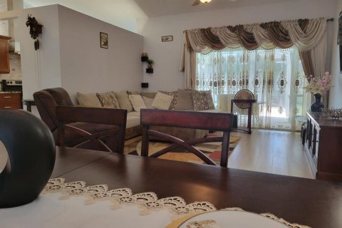 Casa en alquiler en New Port Richey, Florida, 3 dormitorios, 134.89 m2 № 1900626 - foto 11